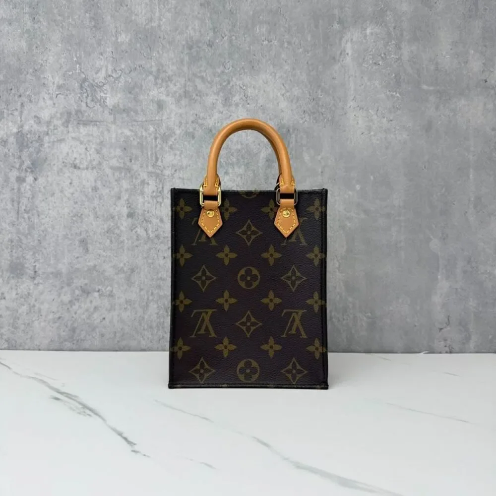 Louis Vuitton Women Pre-Loved Bag Very Good Condition